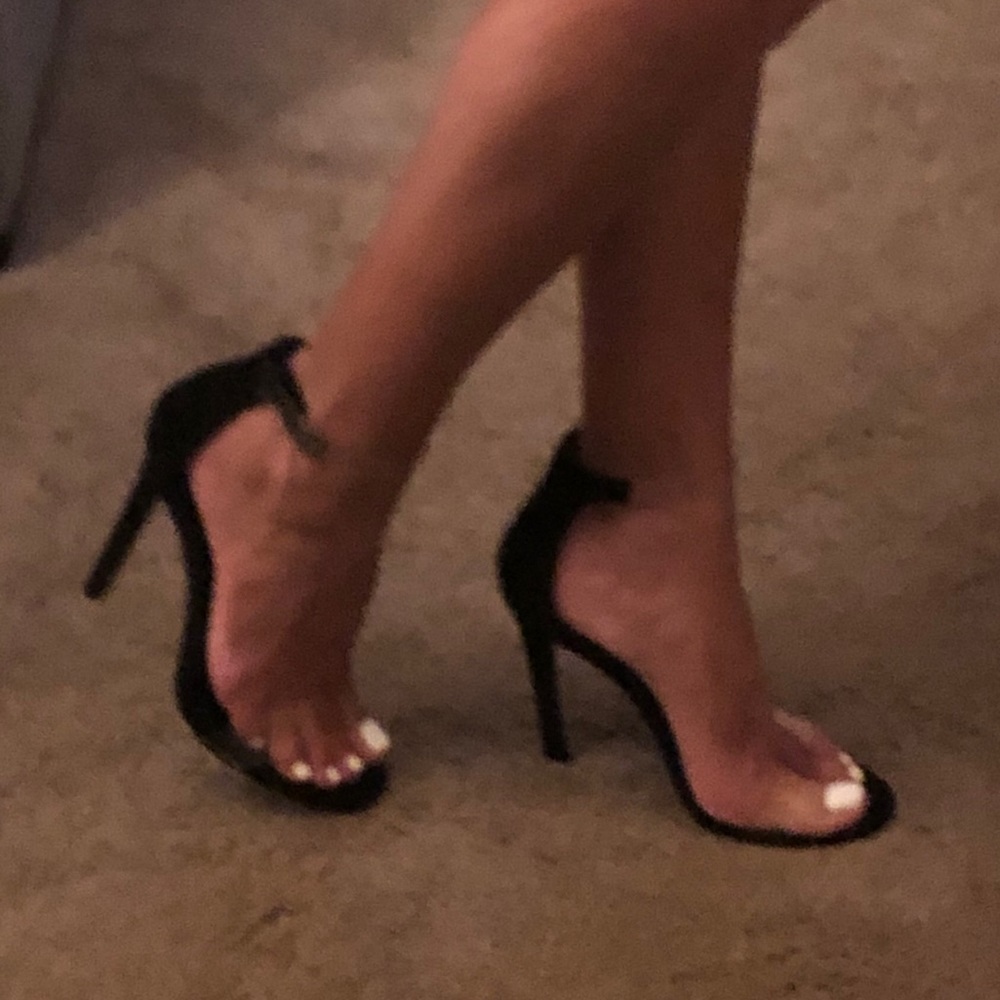 Black strappy heel